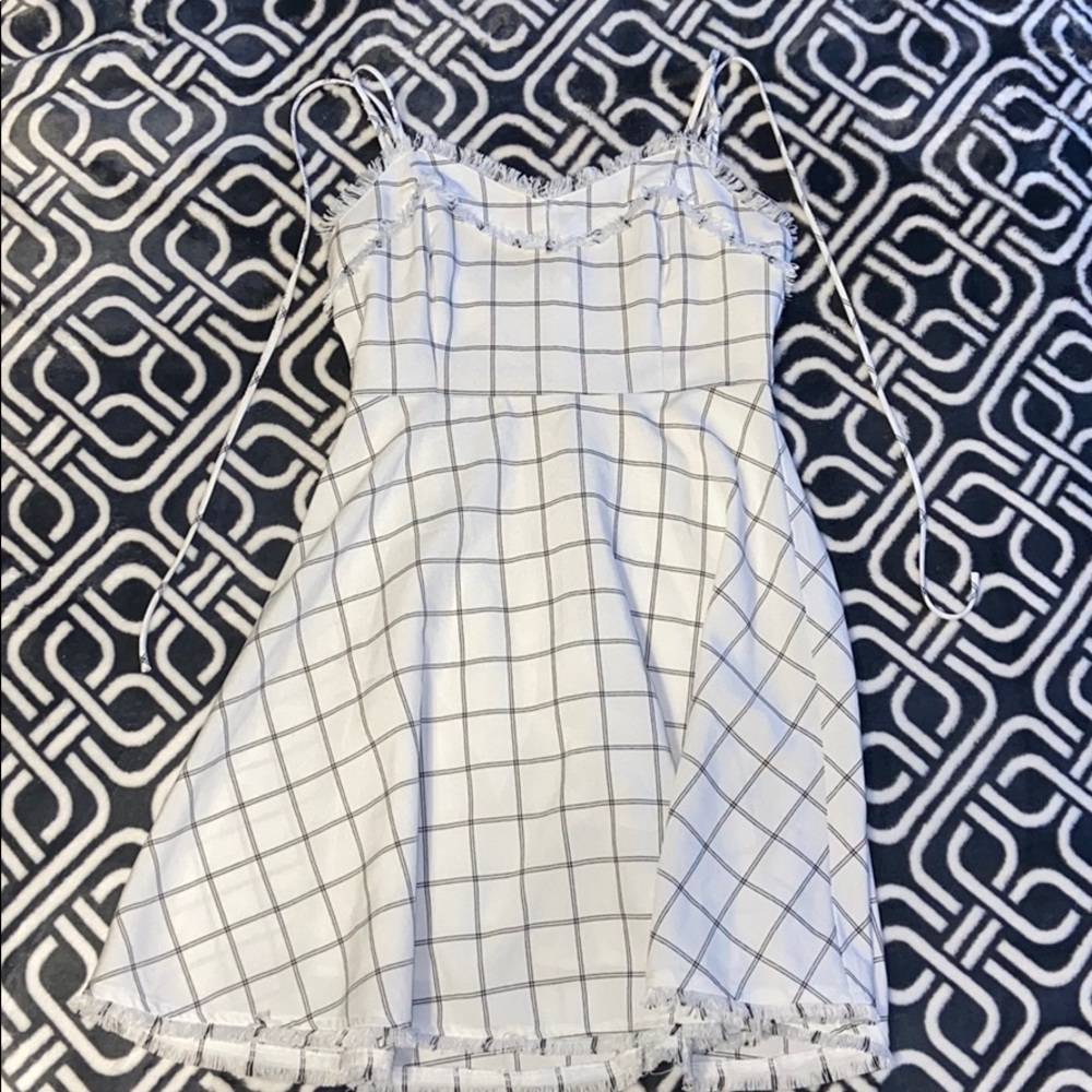 🦃🌻Black & White Checkered Dress🌻 - Picture 2 of 5
